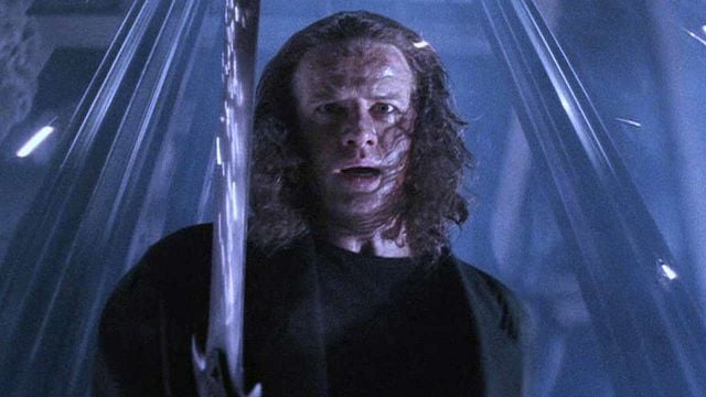 image de la news "On ne l’a fait que pour le pognon" : noté 1,3 sur 5, ce film fantastique des années 90 avec Christophe Lambert fait figure de désastre absolu