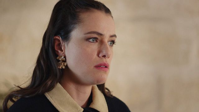 image de la news Ici tout commence sur TF1 : que va faire Anaïs pour stopper Romain Valdine ? "Elle va prendre confiance en elle et ses décisions", révèle Julie Sassoust