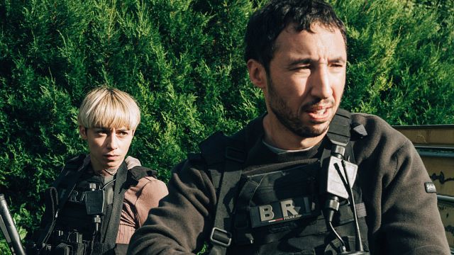 image de la news B.R.I. sur Canal+ : "Cette scène a été de très loin la plus compliquée à tourner"... Le réalisateur Jérémie Guez revient sur le final hors norme de la saison 2