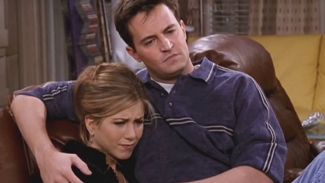image de la news "On a fait tout ce qu'on a pu..." : les stars de Friends étaient "presque en deuil" bien avant la mort de Matthew Perry selon Jennifer Aniston