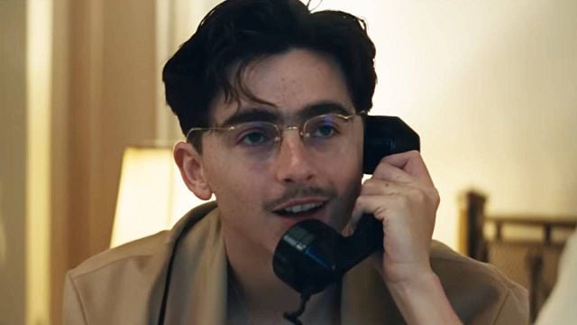 image de la news Premières images : Timothée Chalamet méconnaissable en champion du monde dans Marty Supreme