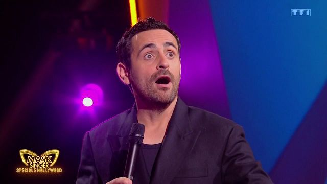 image de la news Mask Singer 2025 : "J’ai pas besoin des indices", un enquêteur dégaine son kabuki dès l’arrivée du Gladiateur !