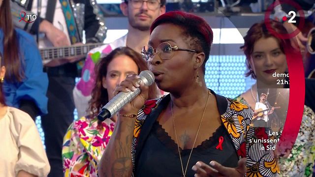 image de la news N’oubliez pas les paroles : qui est Awa, la nouvelle Maestro qui adore passer des heures au téléphone ?