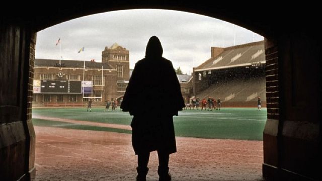 image de la news On lui doit les plus grands twists du cinéma des années 2000 : ce réalisateur s’apprête à faire une série en live action autour d’un jouet culte