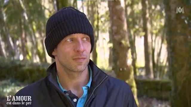 image de la news Julien (L'amour est dans le pré) demande à un prétendant de quitter l'aventure (spoiler)