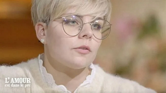 image de la news L’amour est dans le pré : transformation totale pour Perrine ! Voici son nouveau look