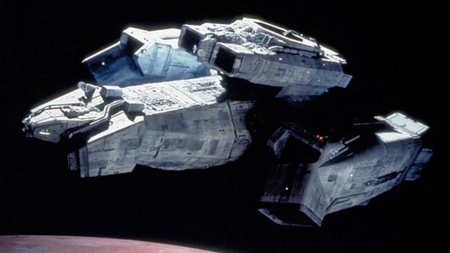 image de la news 20 ans passés dans la cour d'un fan ! Qu'est devenu ce vaisseau mythique de science-fiction ?