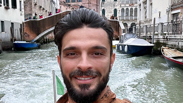 image de la news "J’ai fini par craquer", cette star des Marseillais avec qui Julien Tanti a eu une aventure cachée