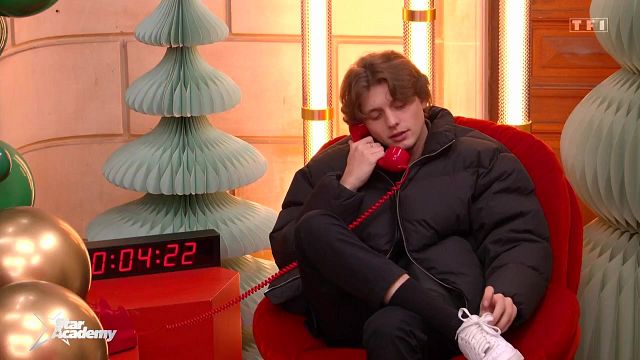 image de la news "Elle me manque", Ulysse en pleurs à la Star Academy : il se confie sur sa petite amie