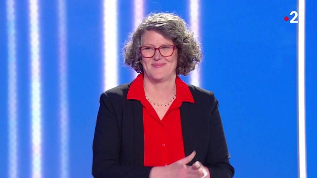 image de la news Surprise, Isabelle (Tout le monde veut prendre sa place) entre dans le top 20 ! Sa surprenante réaction