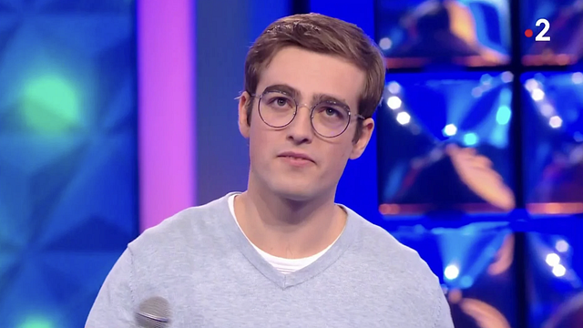 image de la news N’oubliez pas les paroles : "Méconnaissable", changement de look surprise pour Laurens ! Il ne ressemble plus du tout à cela...
