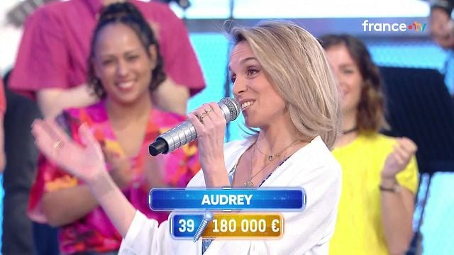 image de la news N'oubliez pas les paroles : Audrey explose les compteurs et passe la barre symbolique des 200 000 euros !