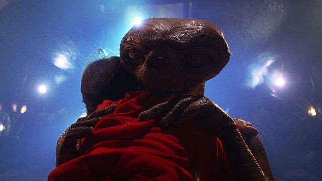 image de la news E.T. : la célèbre marionnette du film sera bientôt en vente