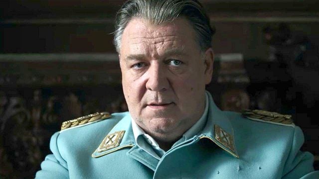 image de la news "Comment parvenir à incarner ce type ?" : ce défi relevé par Russell Crowe dans Nuremberg