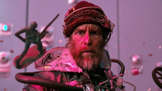 image de la news On lui doit la plus grande saga d’aventure des années 2000 : ce réalisateur revient avec une comédie de science-fiction après 9 ans d’absence