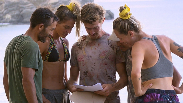 image de la news Koh-Lanta : la production peut-elle interrompre l'épreuve d'orientation si les poignards n'ont pas été trouvés ?
