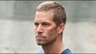 image de la news Paul Walker descend de voiture