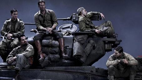 image de la news Brad Pitt prend la pose en treillis avec toute l''équipe de "Fury" ! [PHOTO]