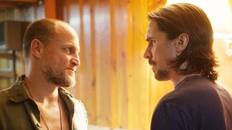 2 extraits des "Brasiers de la colère" avec Christian Bale et Woody Harrelson [VIDEOS]