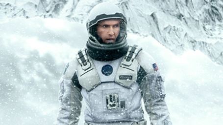 Interstellar : Matthew McConaughey visite une planète de glace sur l'affiche