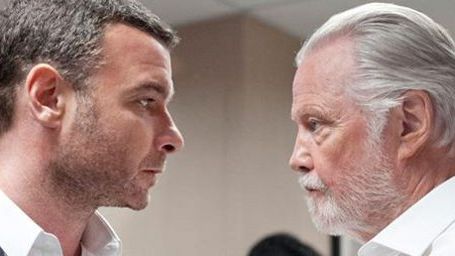 image de la news Ray Donovan : l'ex-méchant de Deadwood au casting de la saison 3 !