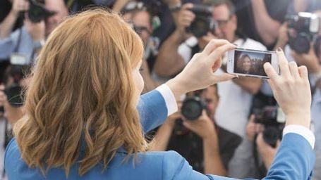 image de la news Cannes 2015 : fini les selfies sur le tapis rouge !