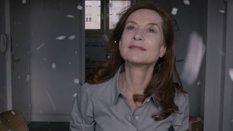 image de la news Bande-annonce Asphalte : Isabelle Huppert et Gustave Kervern chez Samuel Benchetrit