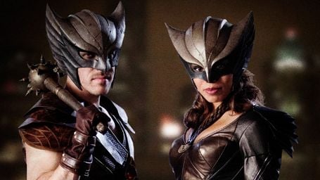 image de la news Legends of Tomorrow : première photo de Hawkman et Hawkgirl !