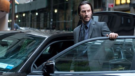 image de la news John Wick 2 : Keanu Reeves se fait tailler un costard sur l'affiche-teaser