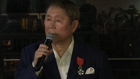 image de la news Takeshi Kitano reçoit les insignes d'Officier de la Légion d'honneur 