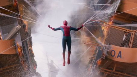 image de la news Bande-annonce : Spider-Man affronte le Vautour Michael Keaton dans Homecoming