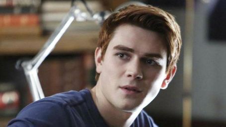 image de la news Riverdale : Le showrunner tease la mort d'un personnage
