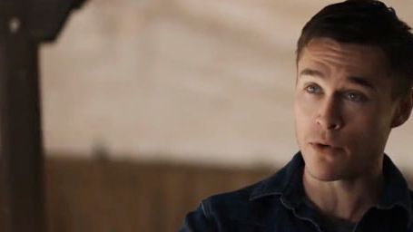 image de la news Fear the Walking Dead saison 3 : émotion et explications en vue dans cet extrait de l'épisode 3