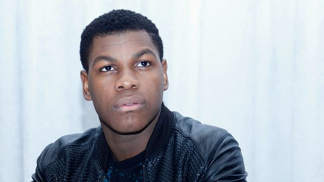 image de la news Star Wars : John Boyega a-t-il révélé le destin de Leia dans Les Derniers Jedi ? [SPOILERS]