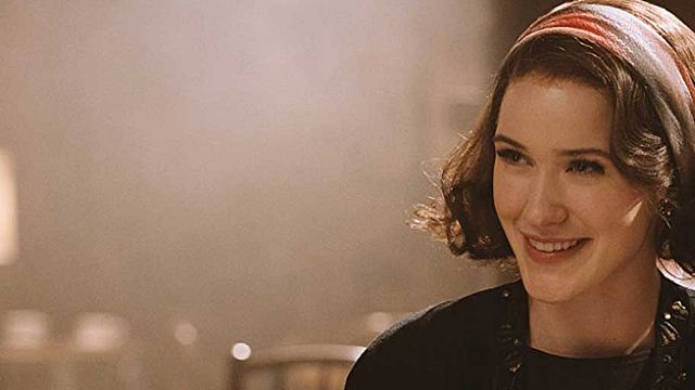 image de la news The Marvelous Mrs Maisel : pourquoi cette série primée aux Golden Globes mérite le coup d’œil 
