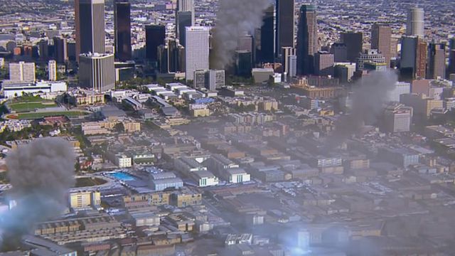 image de la news 9-1-1 : Jennifer Love Hewitt et un impressionnant tremblement de terre secouent les premiers teasers de la saison 2