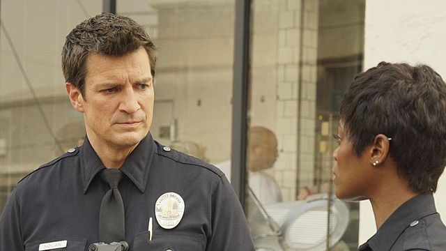 image de la news The Rookie : une saison complète pour la nouvelle série avec Nathan Fillion (Castle)