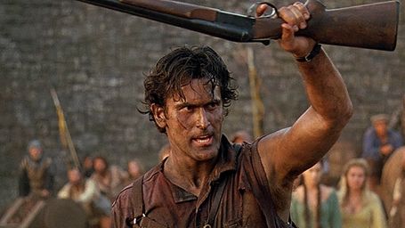 Evil Dead III : l'armée des Ténèbres a 25 ans ! Connaissez-vous sa fin alternative ?