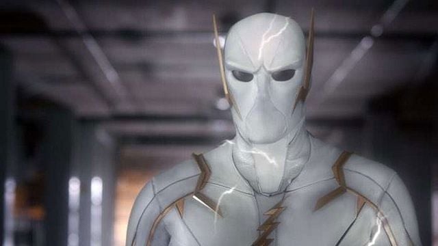 image de la news The Flash saison 5 : les premières photos de Godspeed, le nouvel ennemi du bolide écarlate