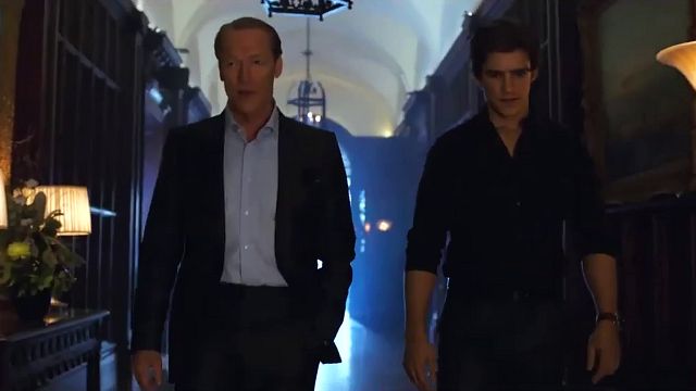 image de la news Titans saison 2 : Bruce Wayne et Superboy se montrent dans le teaser
