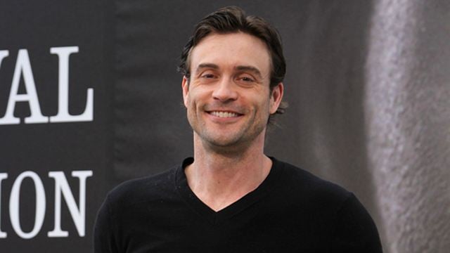 Les Feux de l'amour : Daniel Goddard renvoyé de la série !