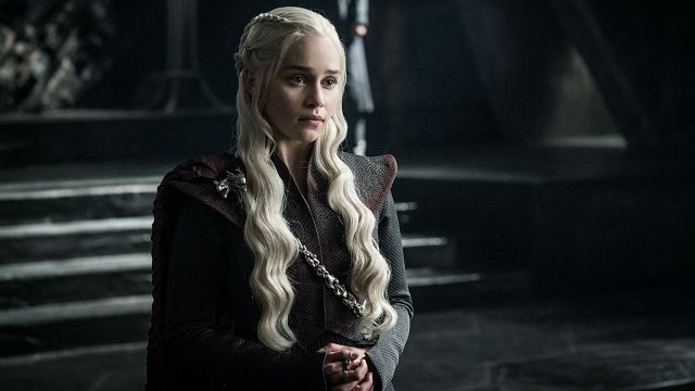 image de la news Nudité dans Game Of Thrones : après les révélations d’Emilia Clarke, la Grande-Bretagne réagit