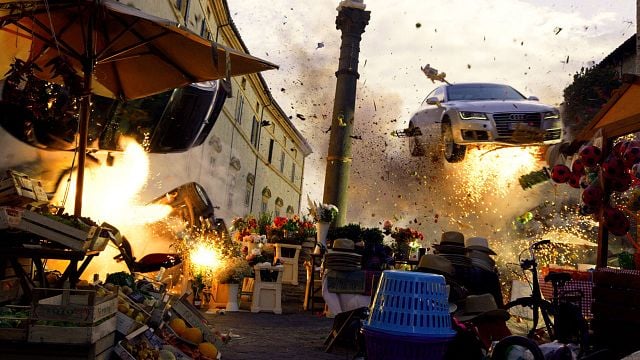 image de la news 6 Underground sur Netflix : cette gaffe de Ryan Reynolds remarquée par les spectateurs
