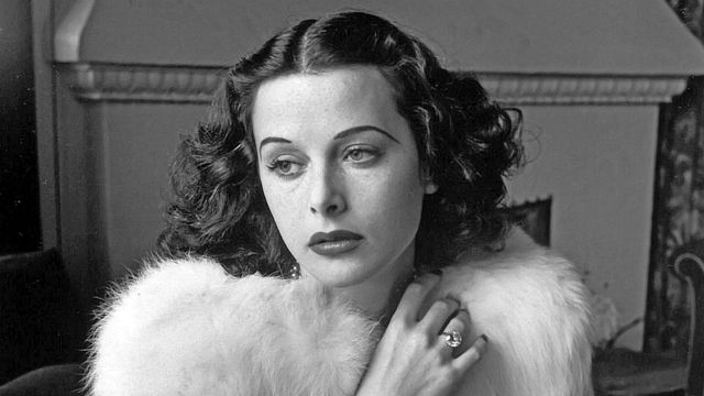 image de la news Hedy Lamarr : portrait d'une actrice à qui l'on doit le Wi-Fi et le Bluetooth