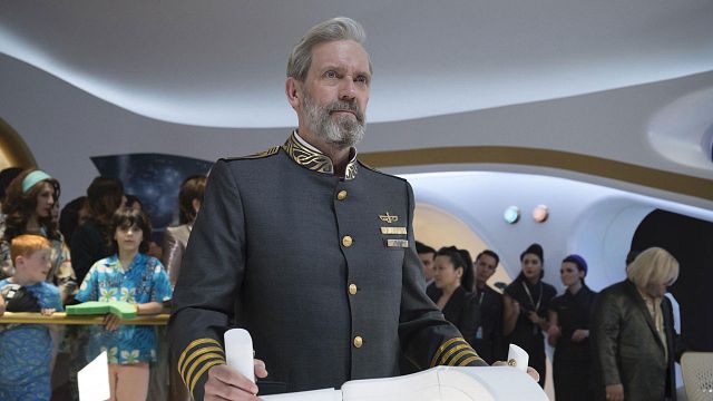 image de la news Avenue 5 sur OCS :  que vaut la série spatiale avec Hugh Laurie (Dr House) ?