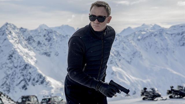 James Bond : "ce n'est pas une manière très saine de travailler"  selon Sam Mendes