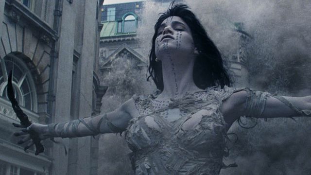 image de la news La Momie sur TMC : savez-vous qu'une Française incarne le monstre face à Tom Cruise ?