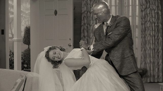 image de la news WandaVision sur Disney+ : remixez vos playlists Spotify en fonction des décennies traversées dans la série