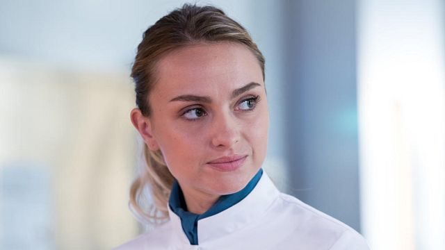 image de la news Ici tout commence : Teyssier, Louis, Hortense... comment la série aborde l'emprise et le harcèlement