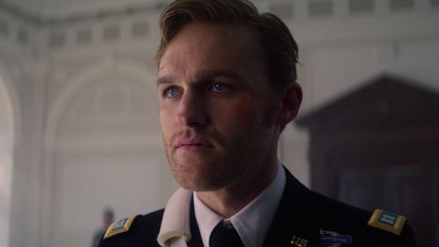 image de la news Falcon et le Soldat de l'Hiver sur Disney+ : qui se cache derrière cet important caméo dans l'épisode 5 ?
